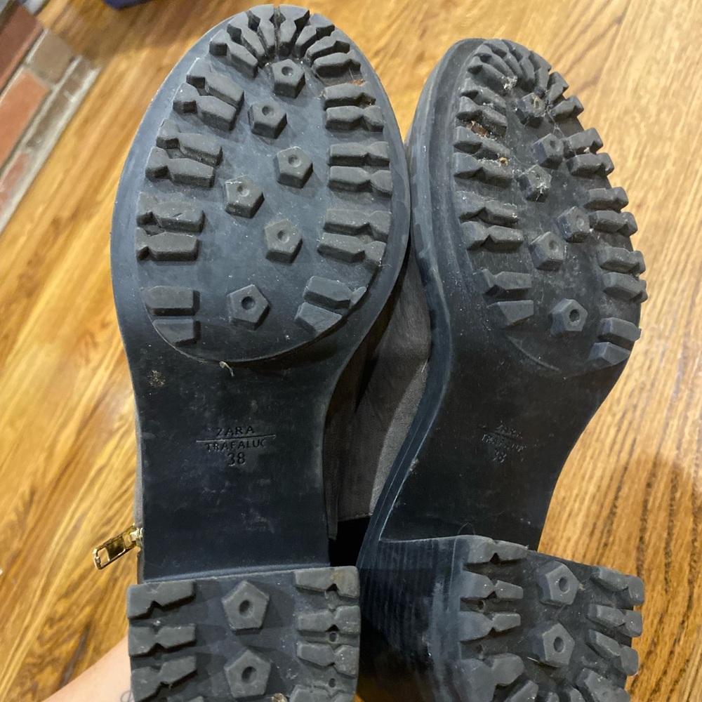 Zara Ankle Boots - Picture 6 of 6